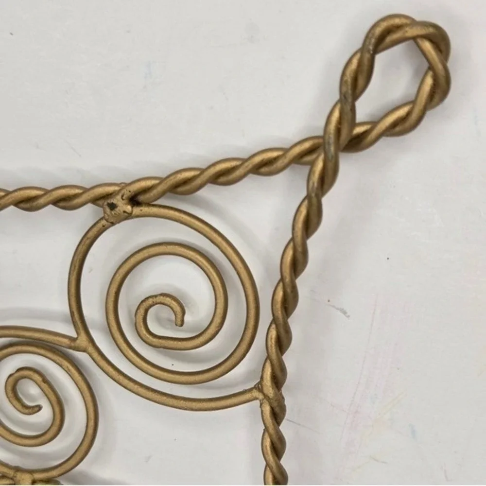 Pier 1 Gold Scrolled Metal Wire Christmas Stocking Shaped Card Holder Wall Decor